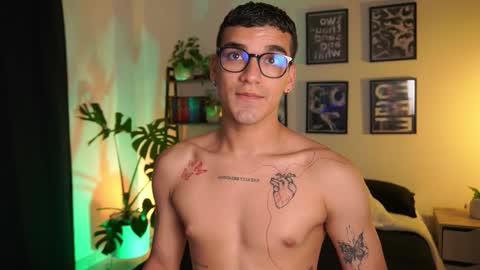 Jhonny  online show from 09/17/25, 05:20