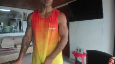 Snapshot of jhonnyxxfitnexx chatting on 11/24/25, 07:57 jh online show from 11/24/25, 07:57