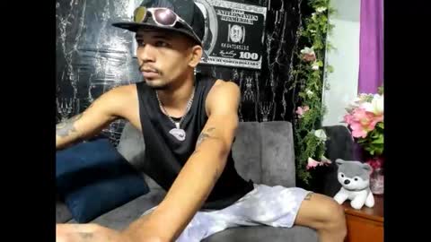 jhonson821 online show from 11/18/25, 08:41