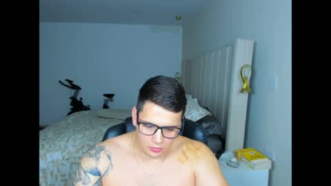 Snapshot of jhonstark09 chatting on 05/02/26, 12:48 Jhonstark online show from 05/02/26, 12:48