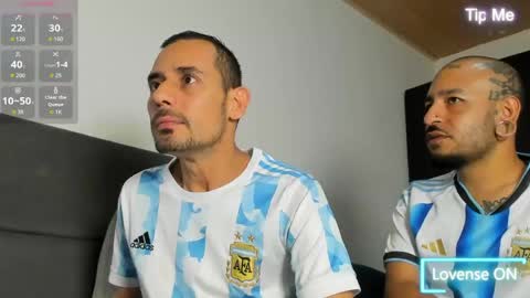 Snapshot of jhonyalzate chatting on 05/17/26, 03:04 Jhony Alzate online show from 05/17/26, 03:04