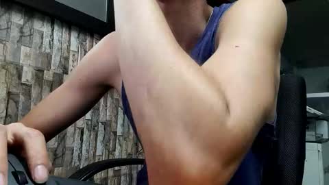 Snapshot of jhosuamoore chatting on 02/17/26, 01:02 Jhosuamoore online show from 02/17/26, 01:02