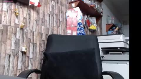 Snapshot of jhosuamoore2 chatting on 12/19/25, 11:34 jhosuamoore2 online show from 12/19/25, 11:34