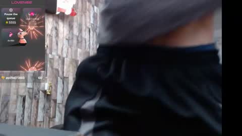 Snapshot of jhosuamoore2 chatting on 12/20/25, 02:46 jhosuamoore2 online show from 12/20/25, 02:46