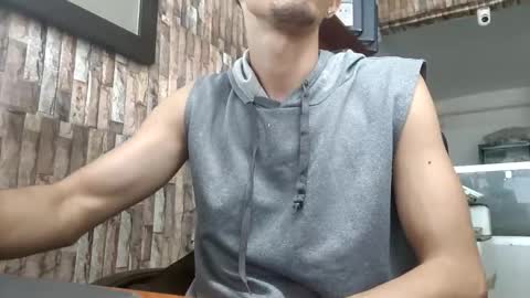 Snapshot of jhosuamoore2 chatting on 01/11/26, 03:28 jhosuamoore2 online show from 01/11/26, 03:28