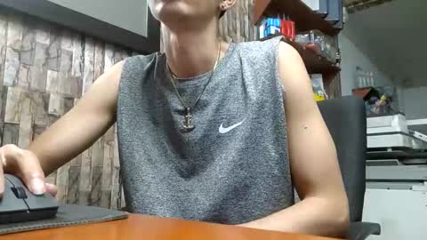 Snapshot of jhosuamoore2 chatting on 01/13/26, 11:32 jhosuamoore2 online show from 01/13/26, 11:32