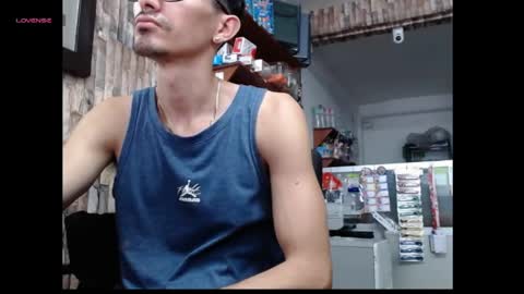 Snapshot of jhosuamoore2 chatting on 05/18/26, 01:06 jhosuamoore2 online show from 05/18/26, 01:06
