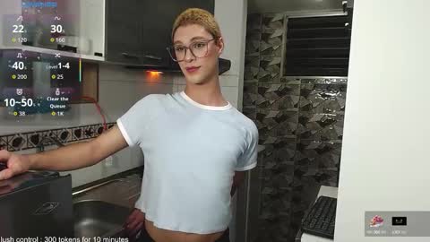 Jhuan Nhez online show from 10/07/25, 12:19