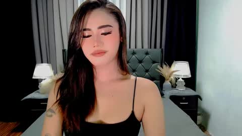 julie online show from 04/28/26, 11:54