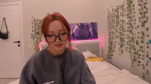 yuna online show from 11/18/25, 04:00