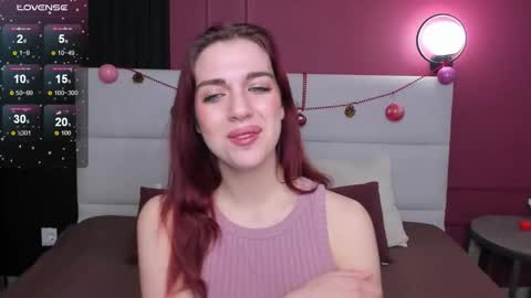 Snapshot of jill_smith chatting on 12/19/25, 01:56 Jill 3 online show from 12/19/25, 01:56