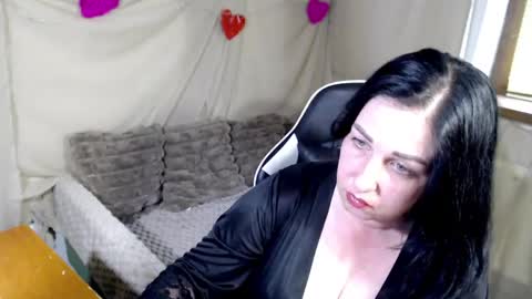 Jill online show from 06/07/26, 01:48