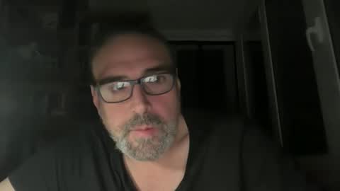 Snapshot of jim_dick chatting on 11/04/25, 10:42 Jim Dick online show from 11/04/25, 10:42