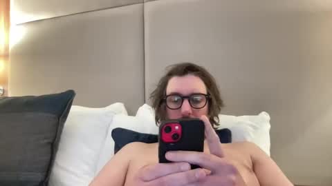 Snapshot of jimboo400 chatting on 03/05/25, 09:37 jimboo400 online show from 03/05/25, 09:37