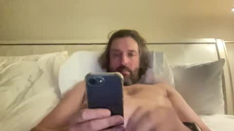 Snapshot of jimboo400 chatting on 11/01/25, 01:40 jimboo400 online show from 11/01/25, 01:40