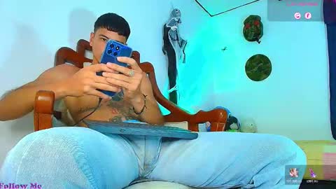 Jimm  Independent Model  online show from 11/20/25, 04:51