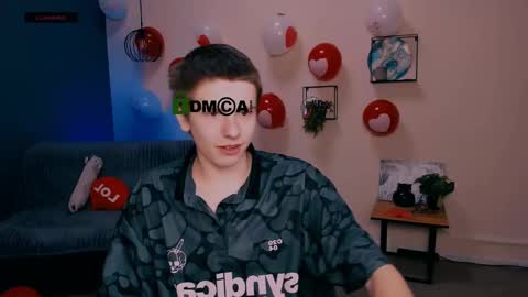 Snapshot of jimmie_hot chatting on 02/19/25, 10:53 your dream online show from 02/19/25, 10:53