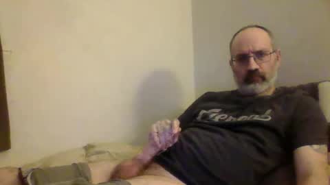 Snapshot of jimmielove2046 chatting on 01/06/25, 02:37 jimmielove2046 online show from 01/06/25, 02:37
