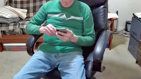 Snapshot of jimmy_d47 chatting on 12/29/24, 05:12 jimmy_d47 online show from 12/29/24, 05:12