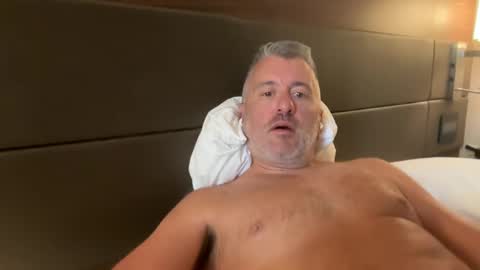 Snapshot of jimmyaaron chatting on 01/25/25, 04:13 Dad of Three online show from 01/25/25, 04:13