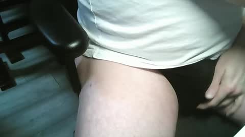 Snapshot of jimmychongax chatting on 02/21/25, 11:32 Jimmychongax online show from 02/21/25, 11:32