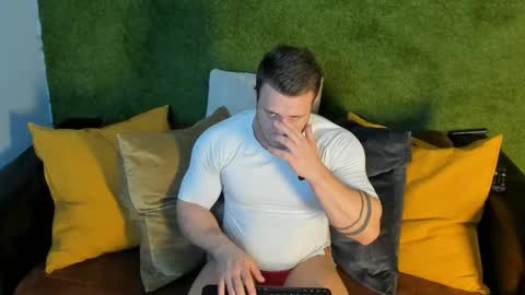 Snapshot of jimmyhardin21 chatting on 03/05/26, 07:59 Hardin online show from 03/05/26, 07:59