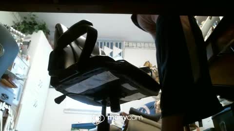 Snapshot of jimsundies chatting on 12/08/24, 02:30 jimwellhung online show from 12/08/24, 02:30