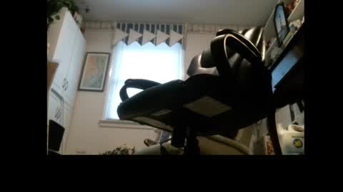 Snapshot of jimsundies chatting on 02/11/25, 02:46 jimwellhung online show from 02/11/25, 02:46
