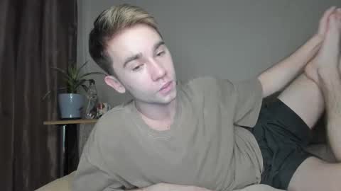 Snapshot of jimyti_bad_boy chatting on 10/23/25, 11:46 jimyti_bad_boy online show from 10/23/25, 11:46