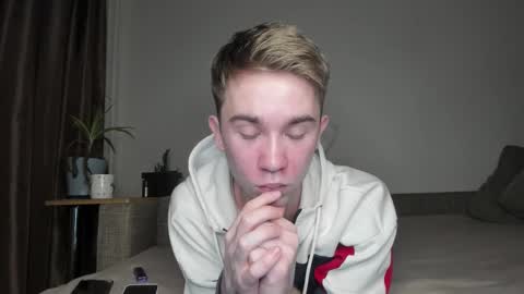 Snapshot of jimyti_bad_boy chatting on 12/21/25, 11:56 jimyti_bad_boy online show from 12/21/25, 11:56