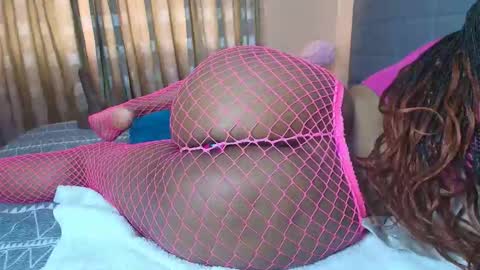 Snapshot of jinglefancypuff chatting on 11/02/25, 08:06 jinglefancypuff online show from 11/02/25, 08:06