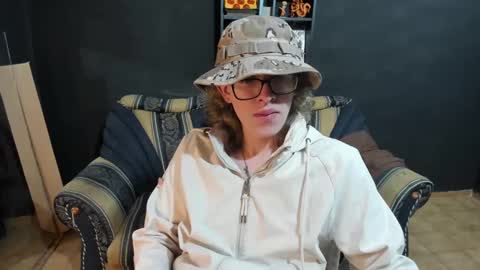 Snapshot of jinnbook chatting on 12/10/24, 05:39 JinnBook online show from 12/10/24, 05:39