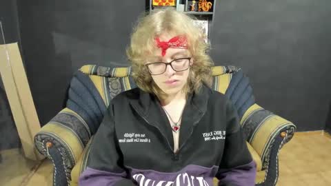 Snapshot of jinnbook chatting on 12/11/24, 06:47 JinnBook online show from 12/11/24, 06:47