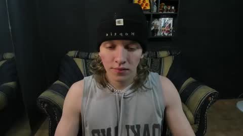 Snapshot of jinnbook chatting on 01/21/25, 09:03 JinnBook online show from 01/21/25, 09:03