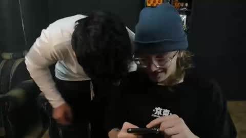 Snapshot of jinnbook chatting on 02/06/25, 02:15 JinnBook online show from 02/06/25, 02:15