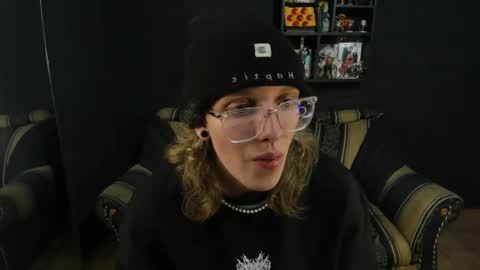 Snapshot of jinnbook chatting on 03/01/25, 08:34 JinnBook online show from 03/01/25, 08:34