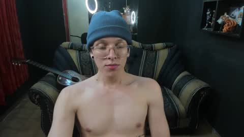 Snapshot of jinnbook chatting on 10/07/25, 09:28 JinnBook online show from 10/07/25, 09:28