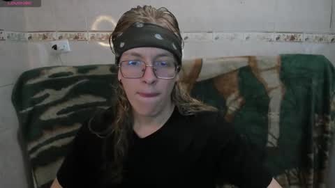 Snapshot of jinnbook chatting on 02/09/26, 04:16 JinnBook online show from 02/09/26, 04:16