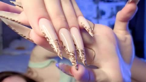 Jinny online show from 12/02/25, 08:37