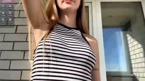 Jinny online show from 10/03/25, 08:55