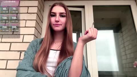 Jinny online show from 11/18/25, 07:35