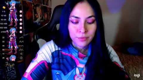 Snapshot of jinx_25 chatting on 12/15/24, 04:40  Jinx  online show from 12/15/24, 04:40