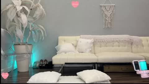 Snapshot of jinxy_loves chatting on 05/03/26, 06:03 jinxy loves online show from 05/03/26, 06:03