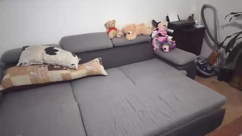 Snapshot of jirkasoukr chatting on 12/19/25, 12:45 jirkasoukr online show from 12/19/25, 12:45