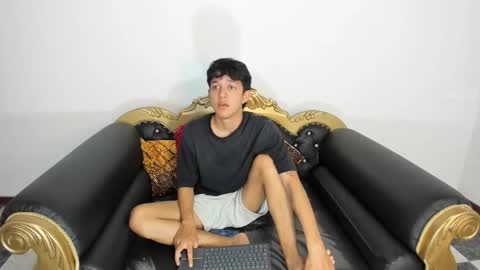 Snapshot of jisus_catt chatting on 01/18/26, 01:53 Jisusth online show from 01/18/26, 01:53