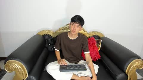 Snapshot of jisus_catt chatting on 02/04/26, 11:53 Jisusth online show from 02/04/26, 11:53