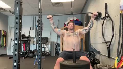 Snapshot of jitzgolfer chatting on 02/25/25, 03:49 jitzgolfer online show from 02/25/25, 03:49