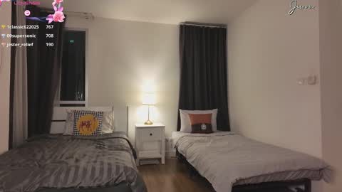 Snapshot of jiwon4u chatting on 02/22/25, 03:47 Jiwon online show from 02/22/25, 03:47