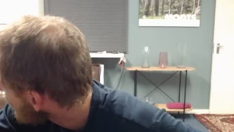 JamesJan van Rebel online show from 10/31/25, 05:14