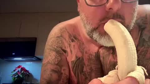 Snapshot of jjj123378907 chatting on 12/08/24, 05:29 Jeff online show from 12/08/24, 05:29